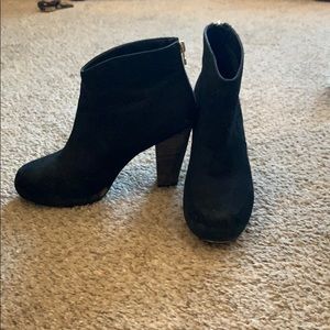 Steve Madden black suede booties